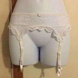 VS SAMPLE garter belt